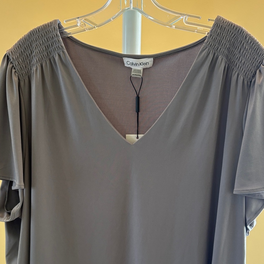 NWT 3X Calvin Klein Women's Suit Blouse in Gray V neck